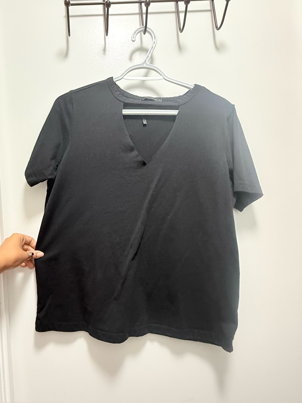 Trendyol Black V-Neck Choker Cut Out Short Sleeve Top L